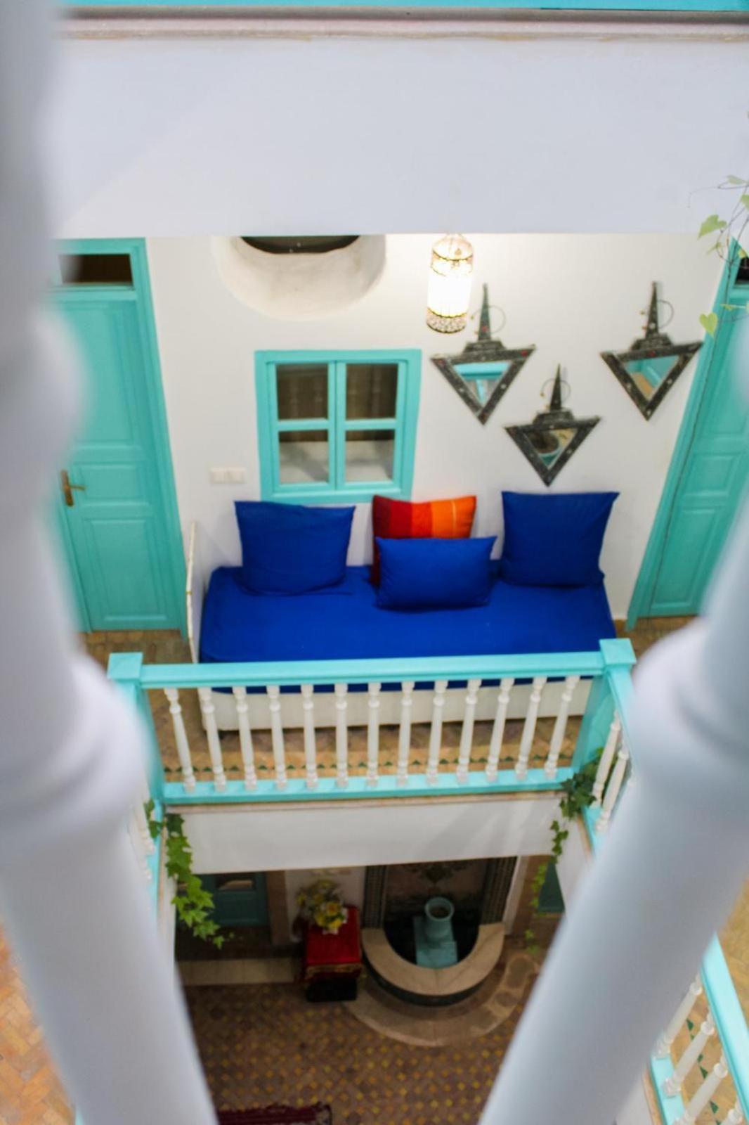 אסאוירה Riad Darko מראה חיצוני תמונה